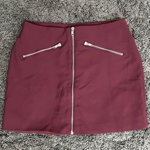 Forever 21 Lined Burgundy Zipper A-line Mini Skirt Size Medium
